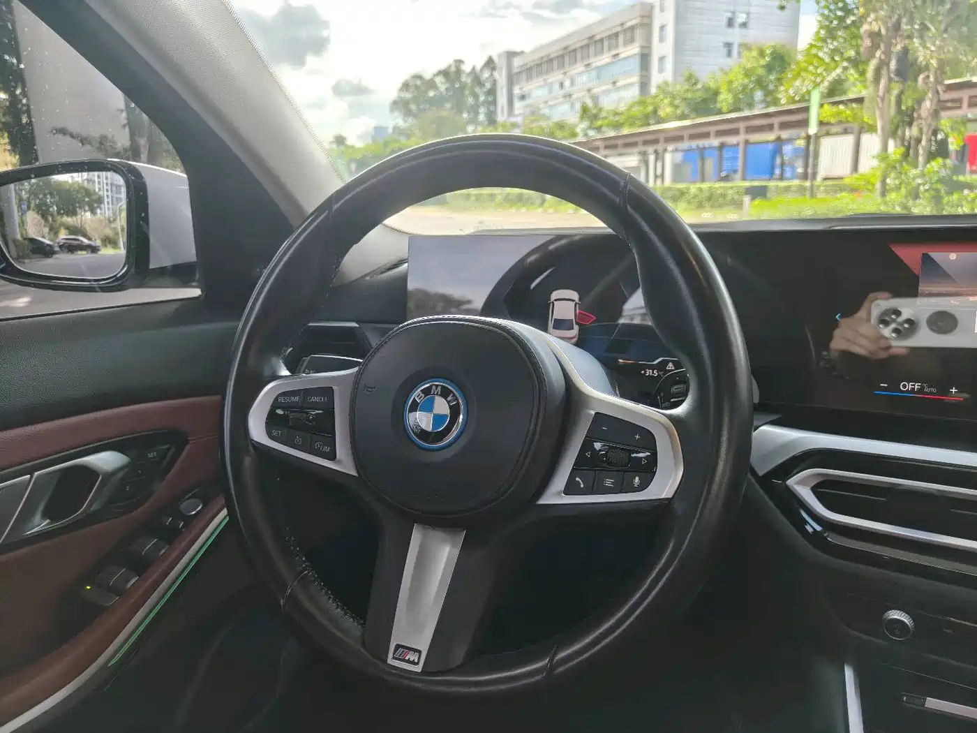 BMW i3 2022 eDrive 35 L фото 17