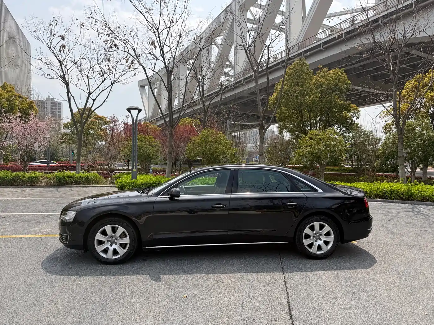 Audi A8 2013 A8L 50 TFSI quattro Luxury фото 4