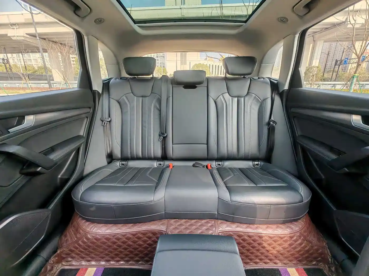 Audi Q5L 2022 40T Luxury Dynamic фото 9