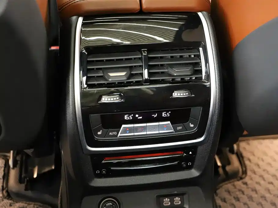 BMW X7 2019 xDrive40i Executive M Sport Package фото 17