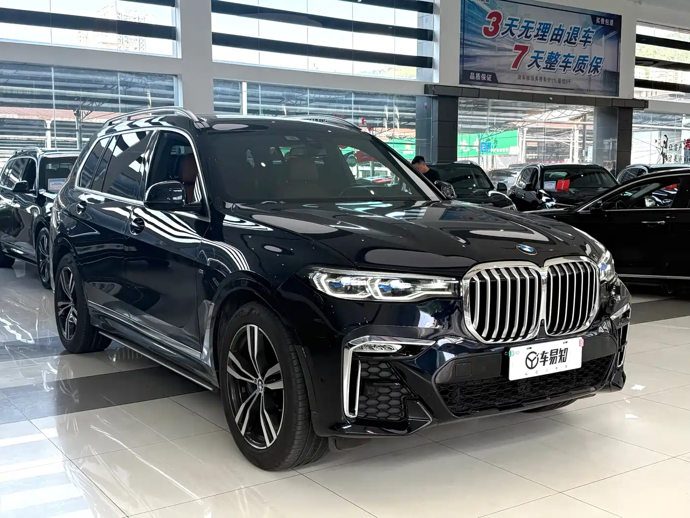 BMW X7 2021 xDrive40i Premium M Sport Package фото 3