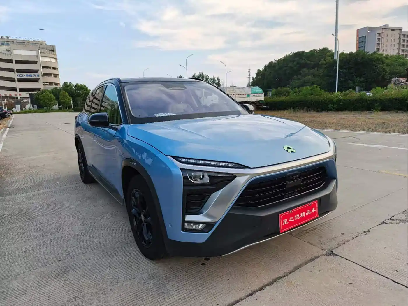 NIO ES8 2019 2018 355KM Base Model 7-Seater Version