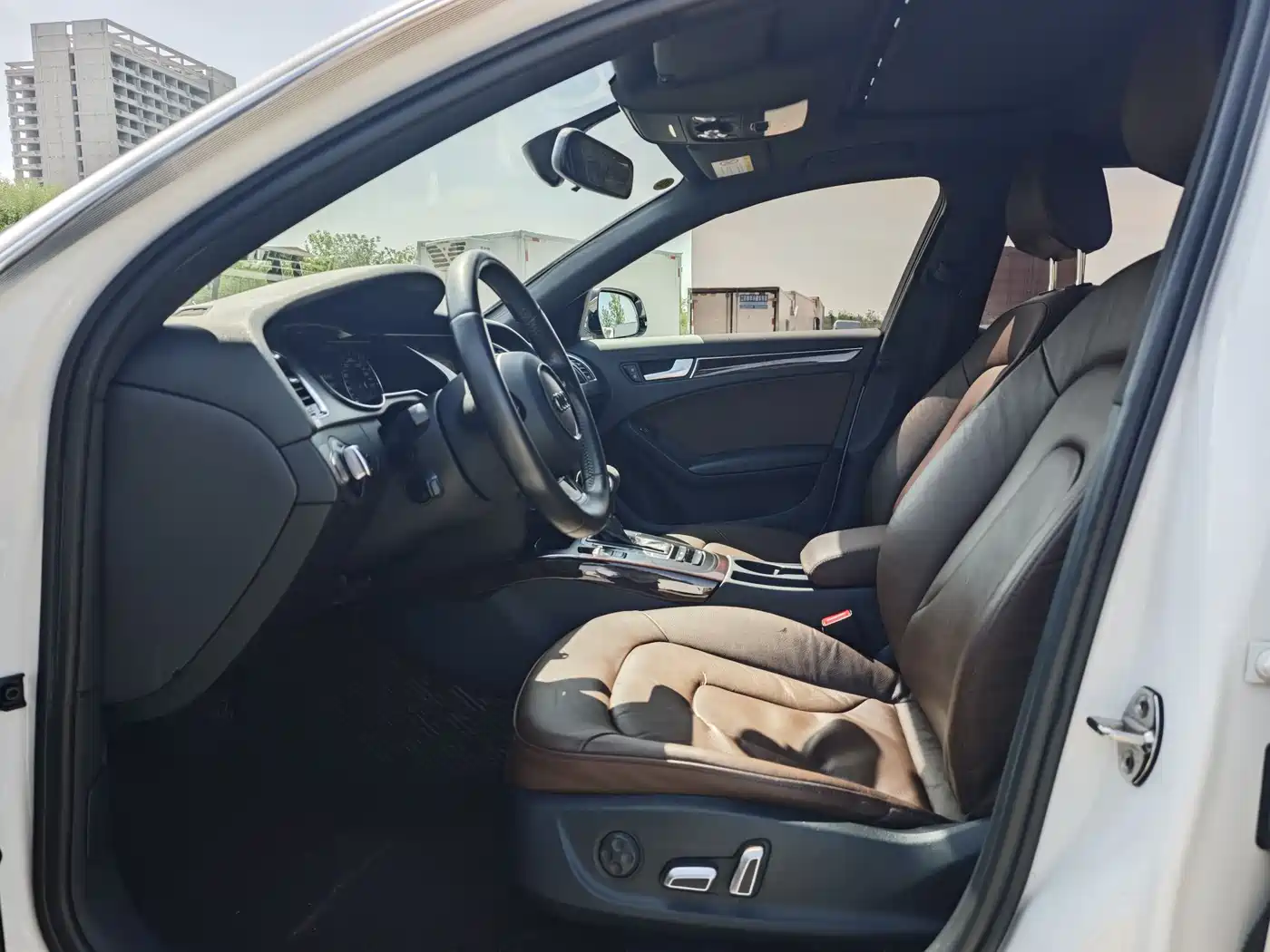 Audi A4L 2015 35 TFSI Auto Comfort фото 4