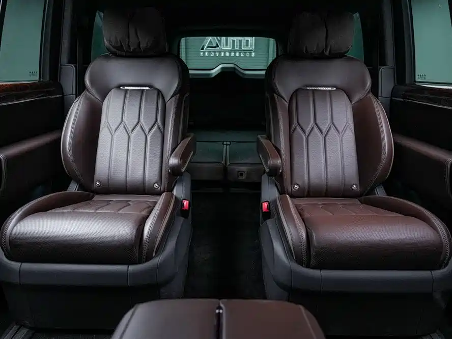 Hongqi Guoyao 2022 4.0T Elegant Flagship 6-Seater фото 14