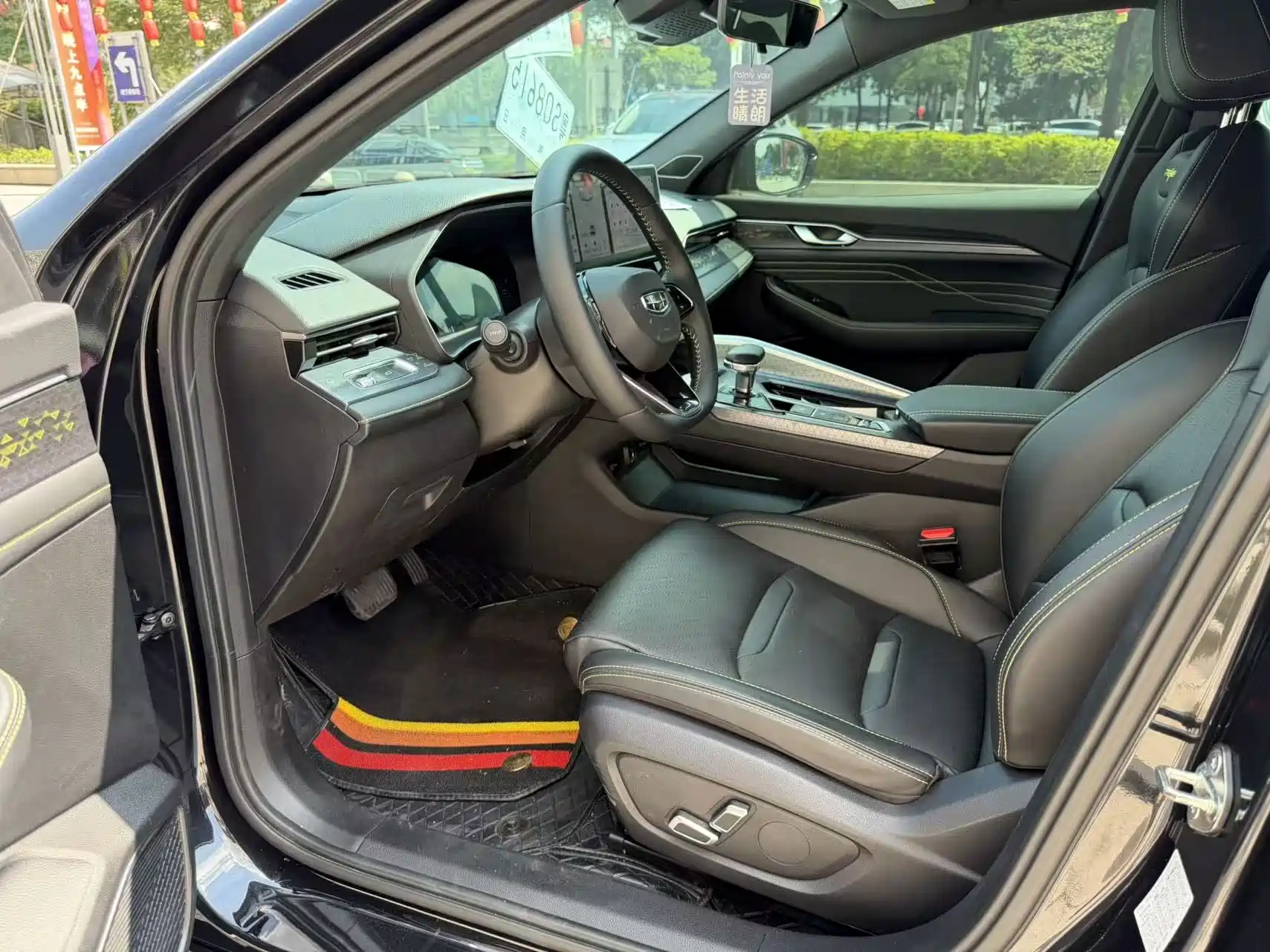 Фото 4 - Geely Preface