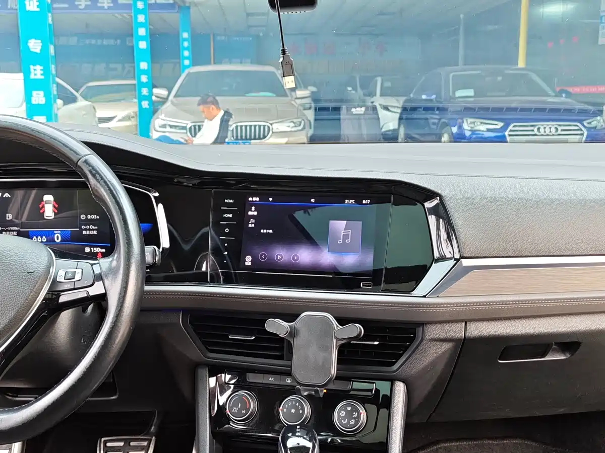 Volkswagen Sagitar 2021 280TSI DSG Comfort Smart Connect Edition фото 4
