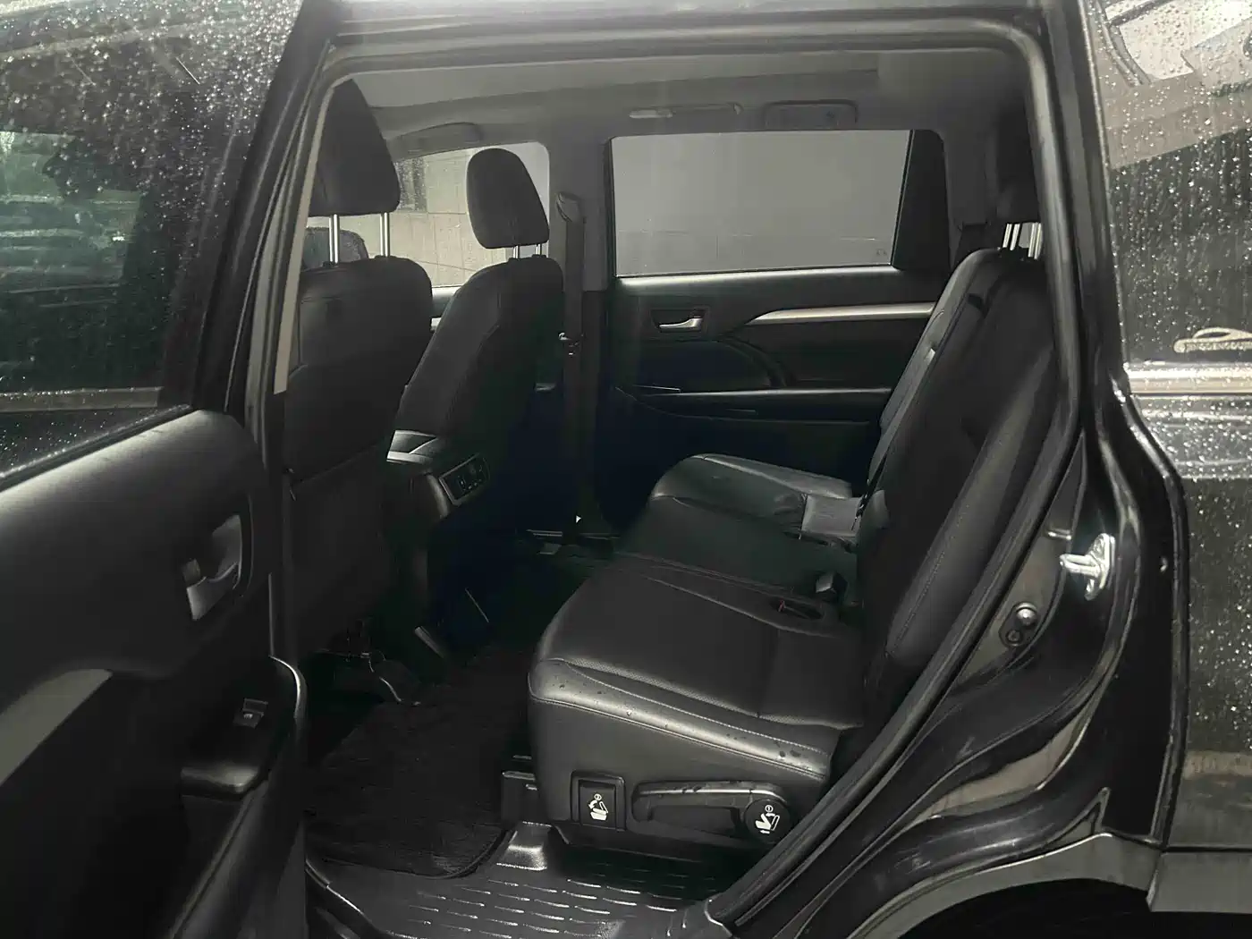 Toyota Highlander 2018 2.0T 4WD Luxury 7-seater China VI фото 7