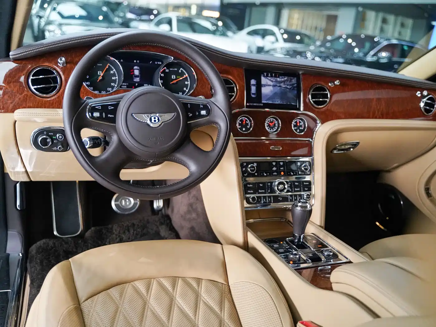 Bentley Mulsanne 2017 6.8T Long Wheelbase фото 13