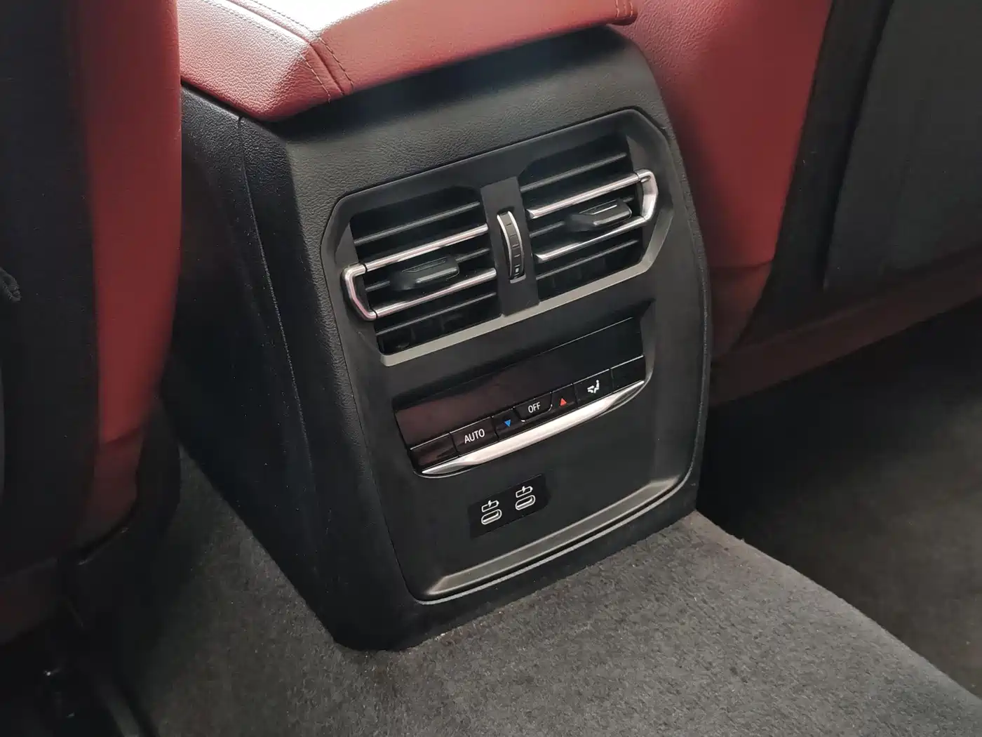 BMW 3 Series 2022 325Li M Sport Shadow Edition фото 14