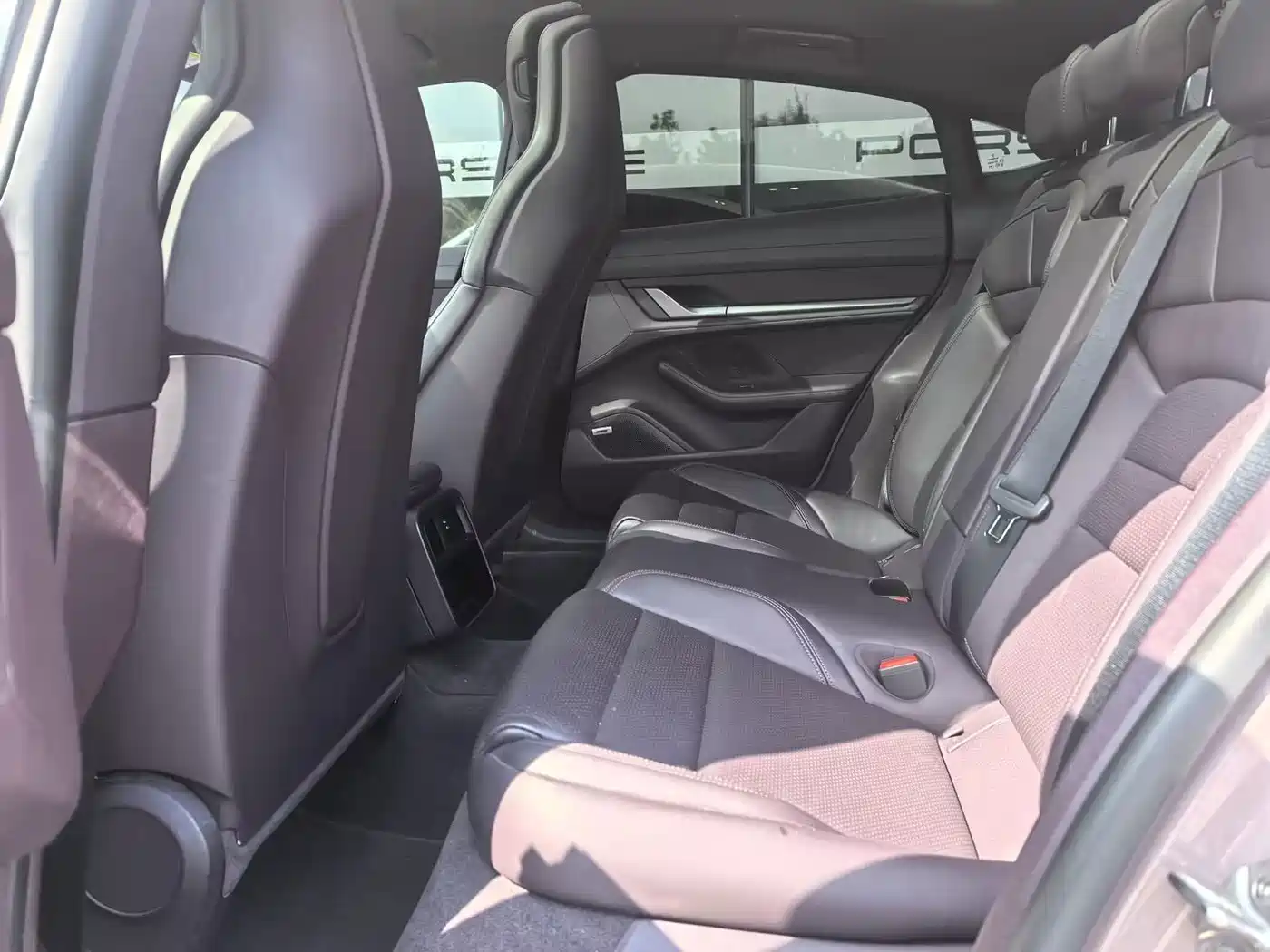 Porsche Taycan 2021 2020 Taycan