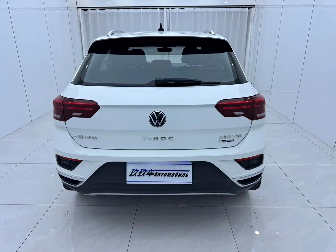 Volkswagen T-ROC 2021 Facelift 280TSI DSG 4WD Luxury Smart Connect Edition фото 5