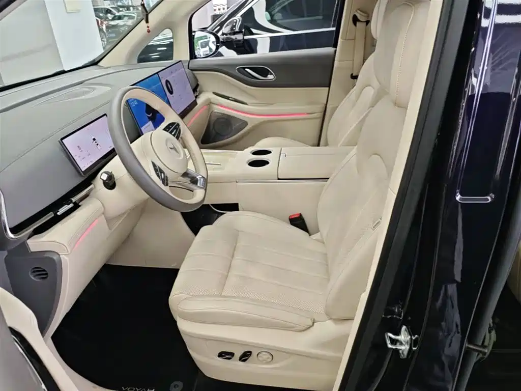 Voyah Auto Voyah Dreamer 2025 PHEV 4WD Kunpeng Premium Edition фото 15