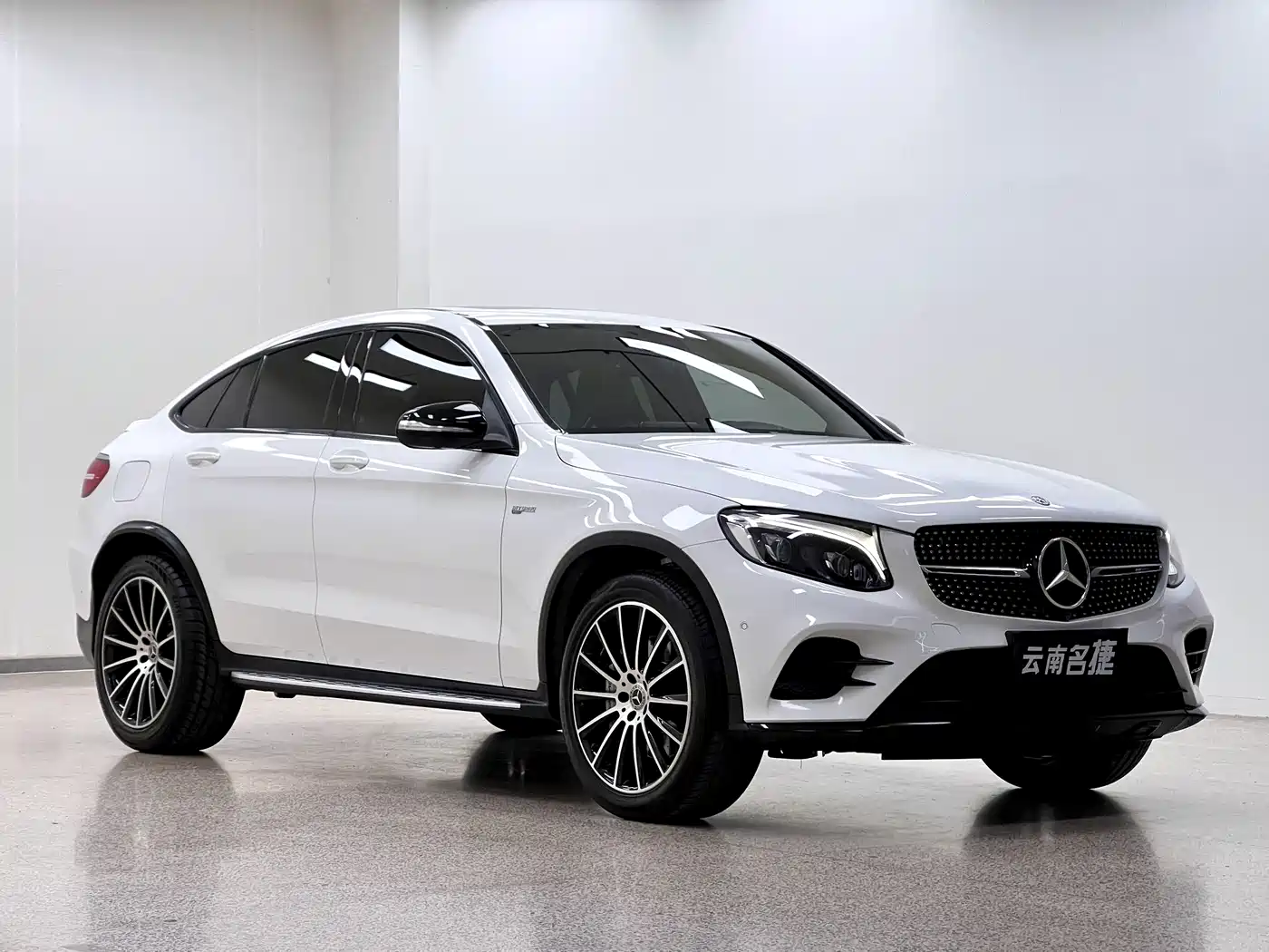Mercedes-Benz GLC Coupe AMG 2017 AMG GLC 43 4MATIC Coupe SUV фото 3