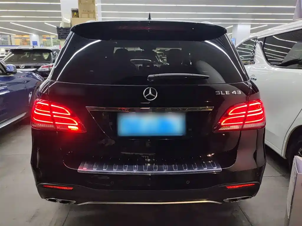 Mercedes-Benz GLE AMG 2017 AMG GLE 43 4MATIC фото 4