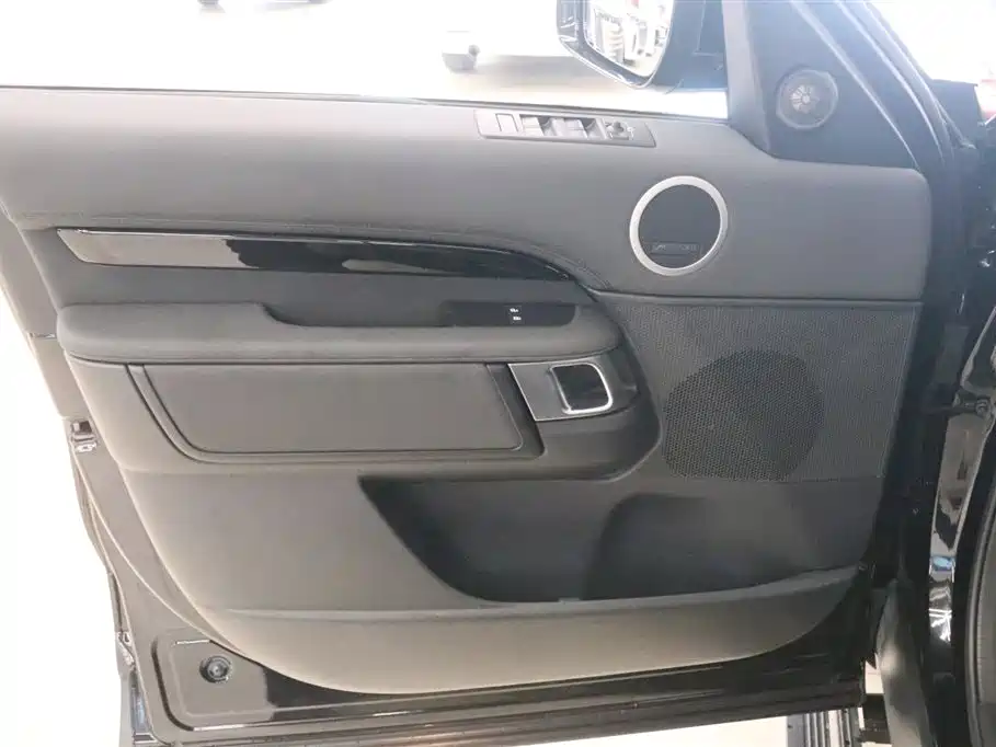 Land Rover Discovery 2024 Model 360PS S фото 15