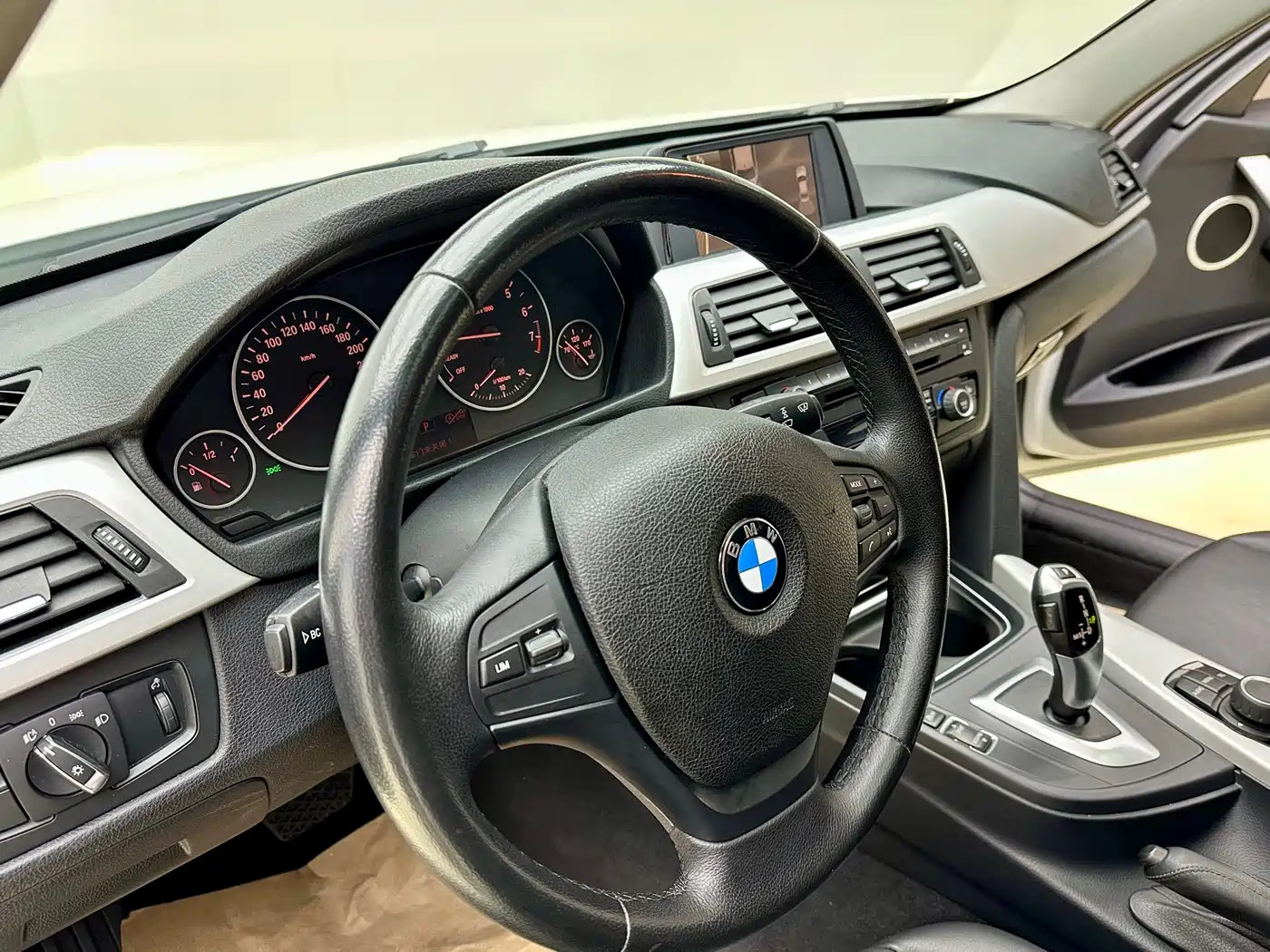 BMW 3 Series 2014 320i Fashion фото 12