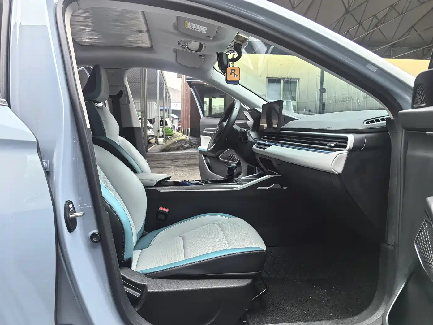 GEELY AUTOMOBILE EMGRAND