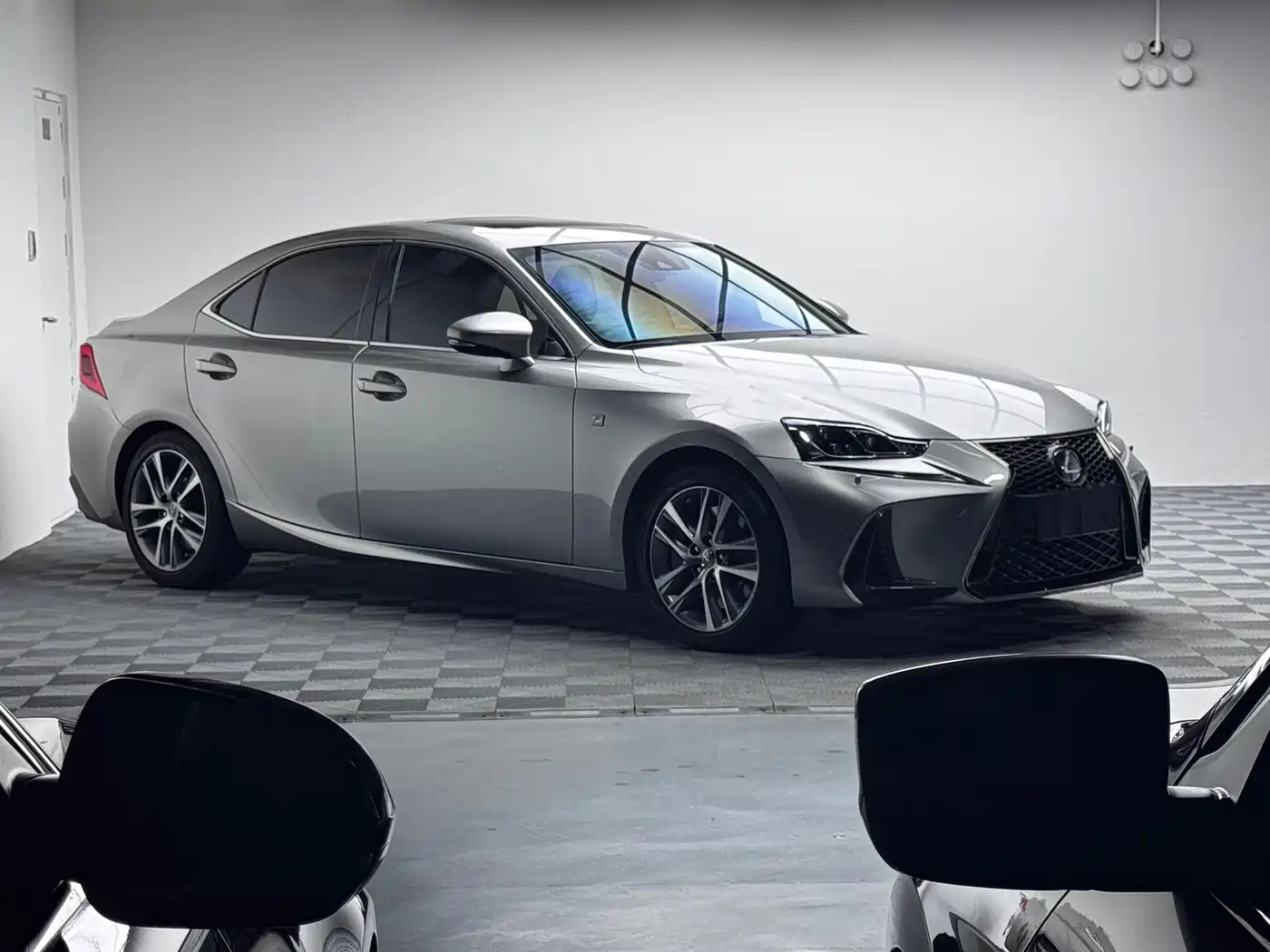 2019 Lexus IS