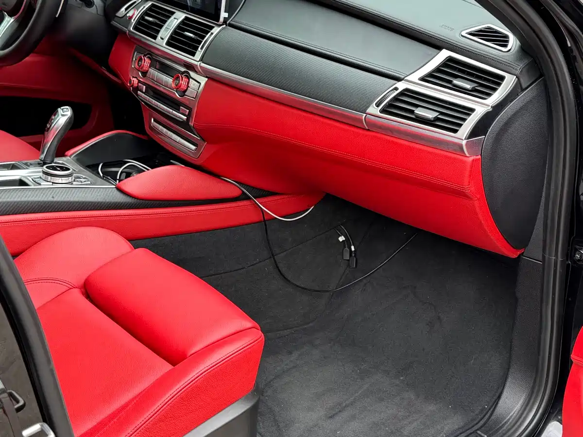BMW X6 M 2013 X6 M фото 19