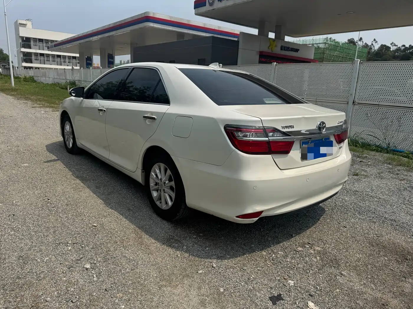 Toyota Camry 2015 2.0G Leading Edition фото 5