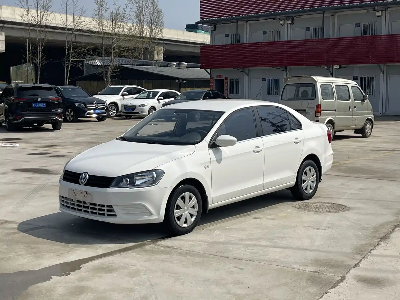 Фото 1 - Volkswagen Jetta