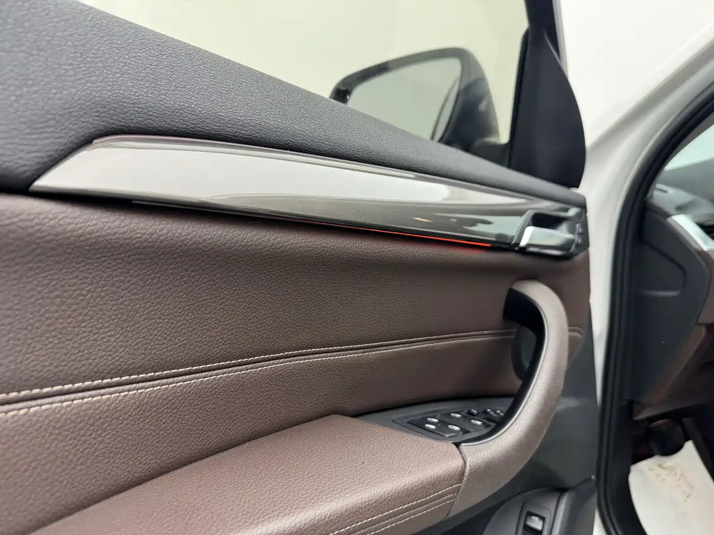BMW X1 2019 xDrive20Li Premium Model фото 16
