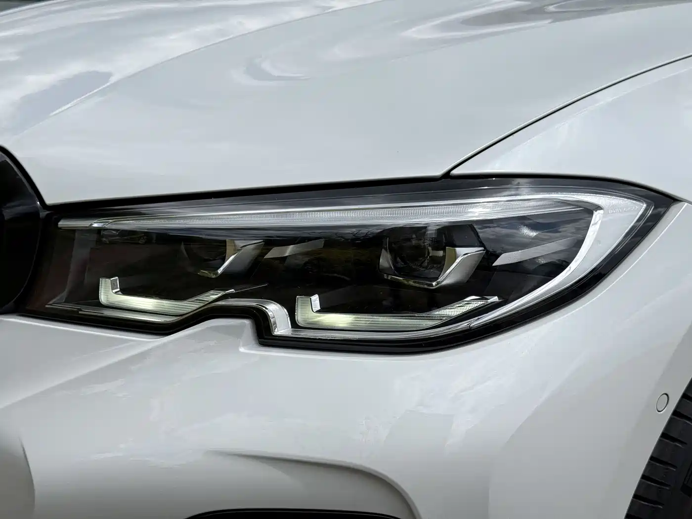 BMW 3 Series 2022 325Li M Sport Shadow Edition фото 37