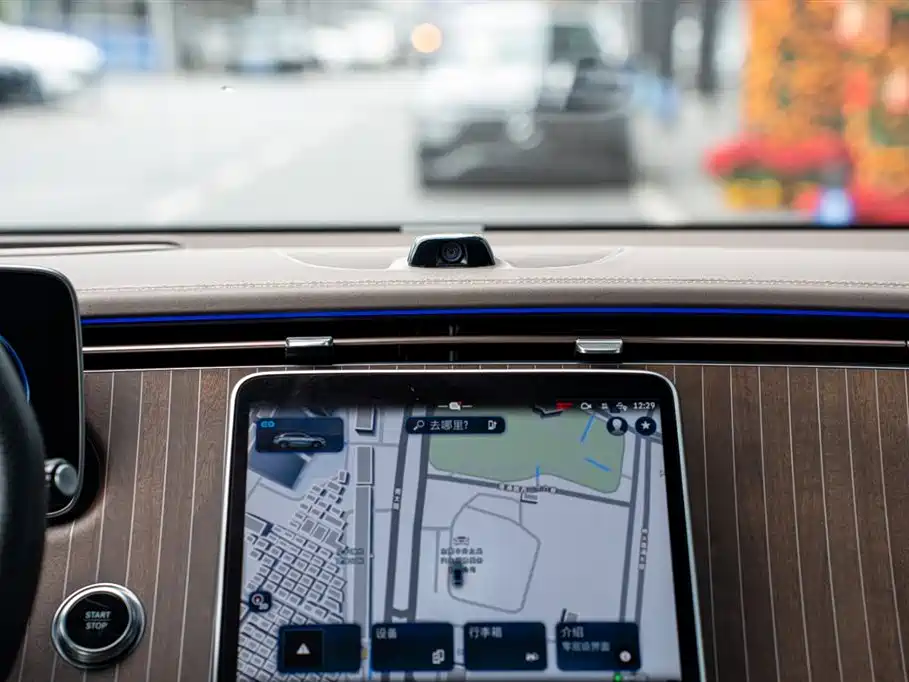 MERCEDES-BENZ EQE SUV