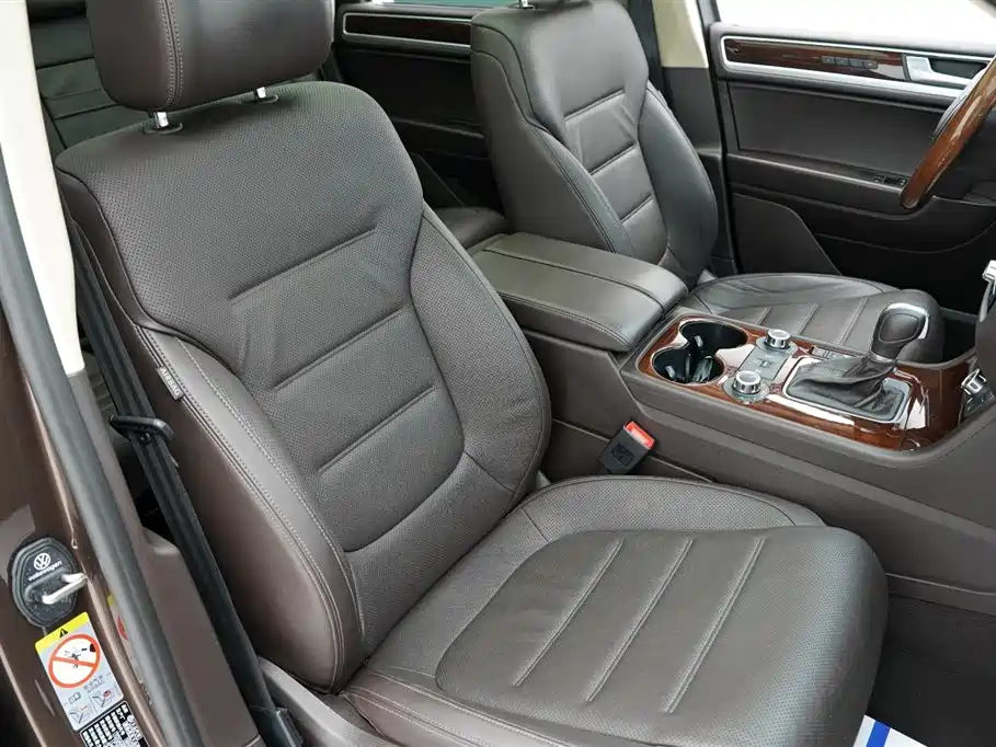 Volkswagen Touareg 2011 3.0TSI Luxury фото 30
