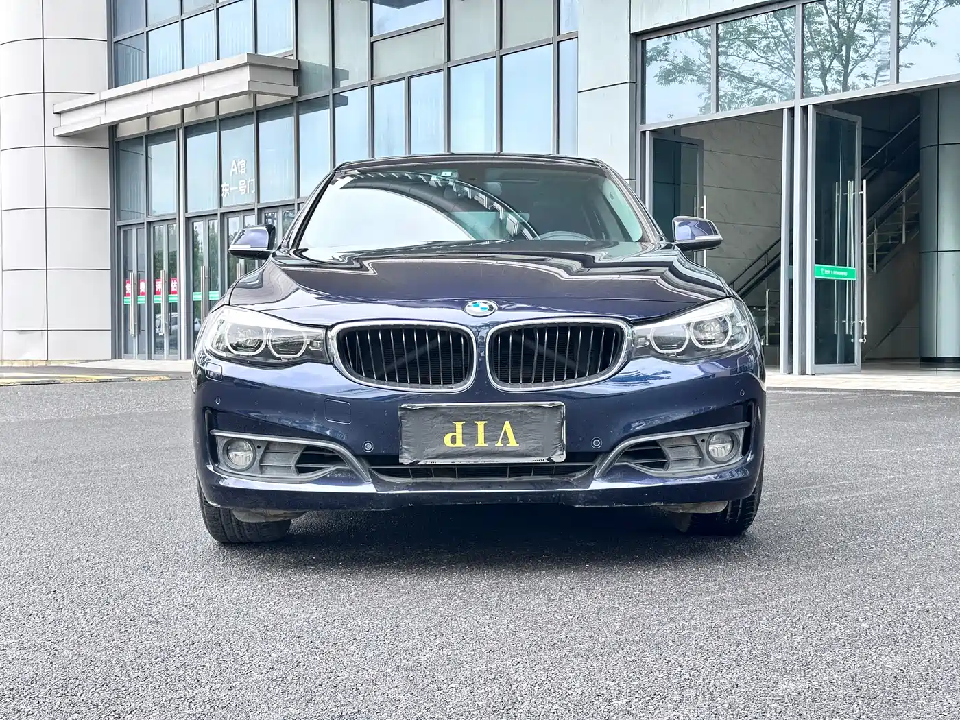 BMW 3 Series GT 2016 320i Fashion Style фото 2