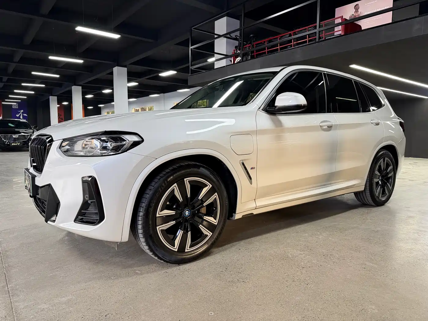 BMW IX3