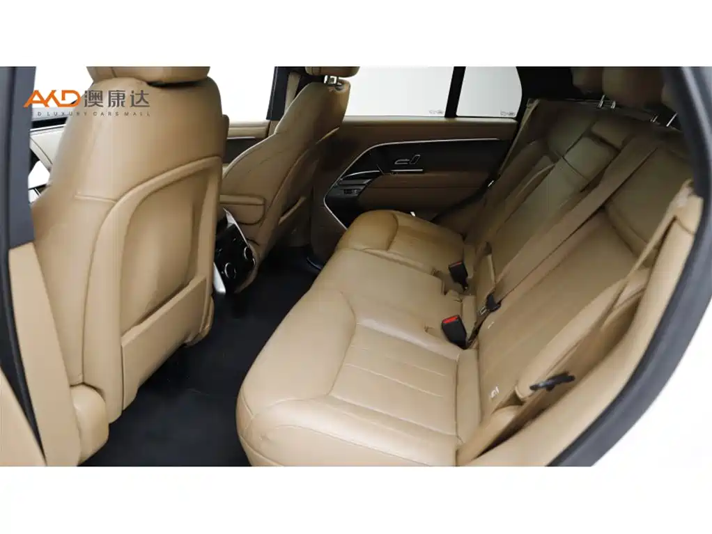 Land Rover Range Rover 2023 3.0 L6 360PS Golden Age Edition фото 7