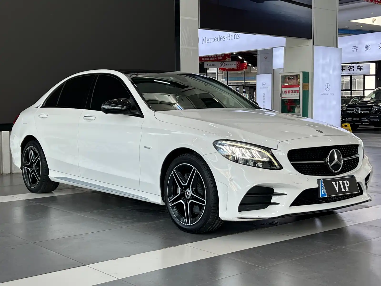 Фото 3 - Mercedes-Benz C-Class