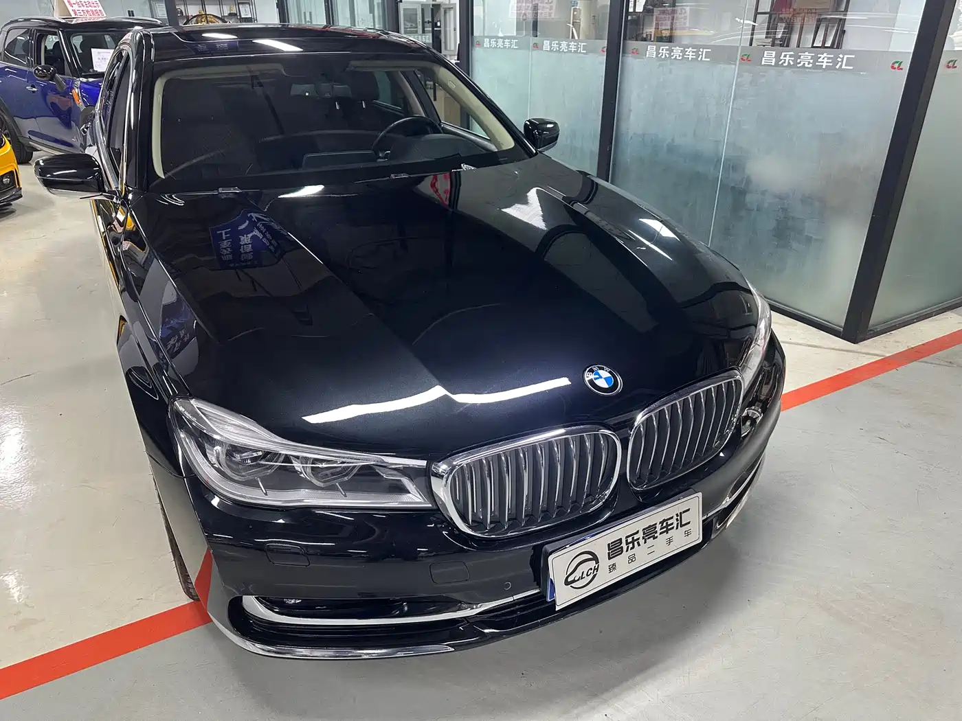 BMW 7 Series 2016 740Li Leading Edition фото 13