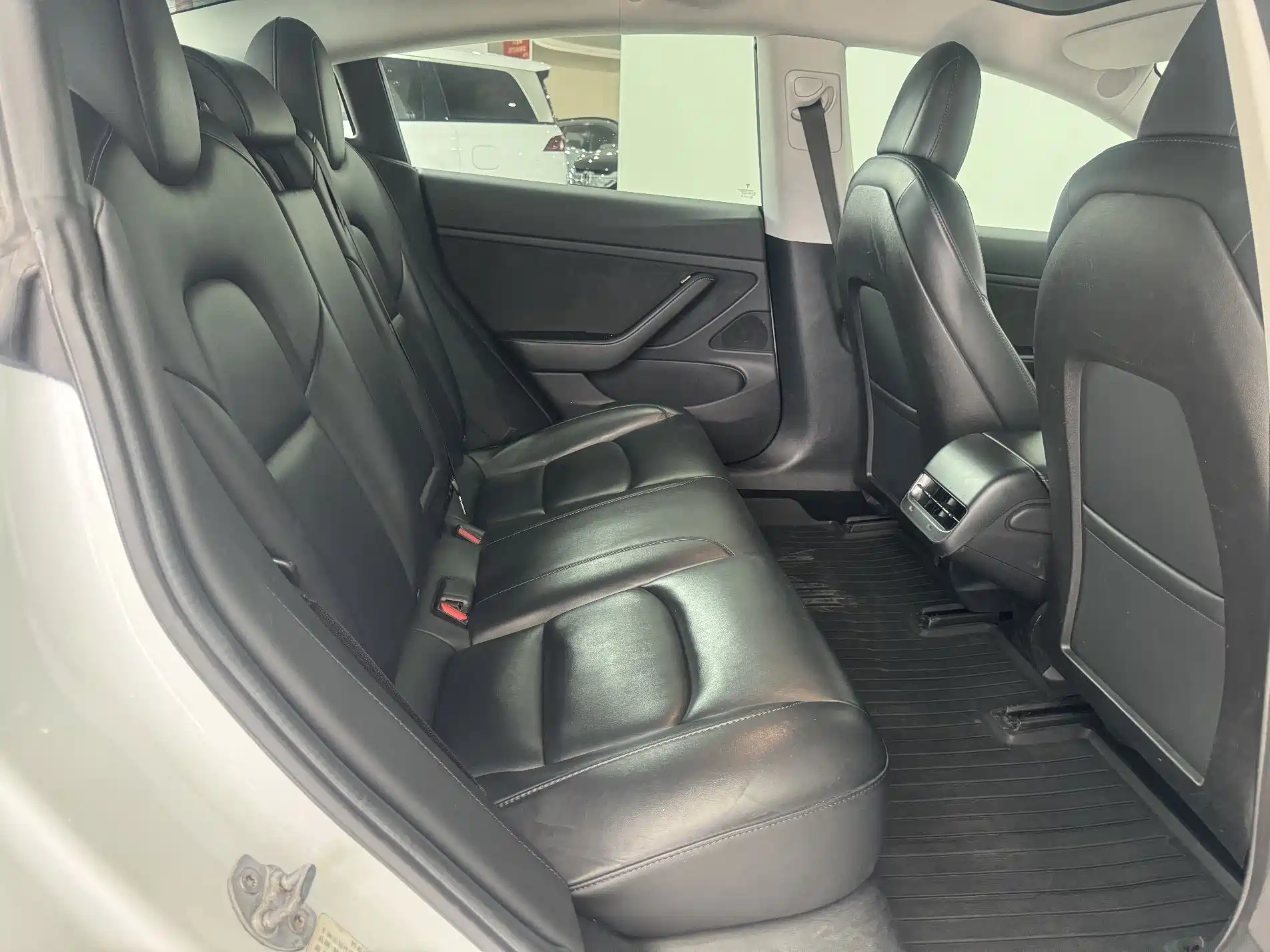Фото 6 - Tesla Model 3 (Import)