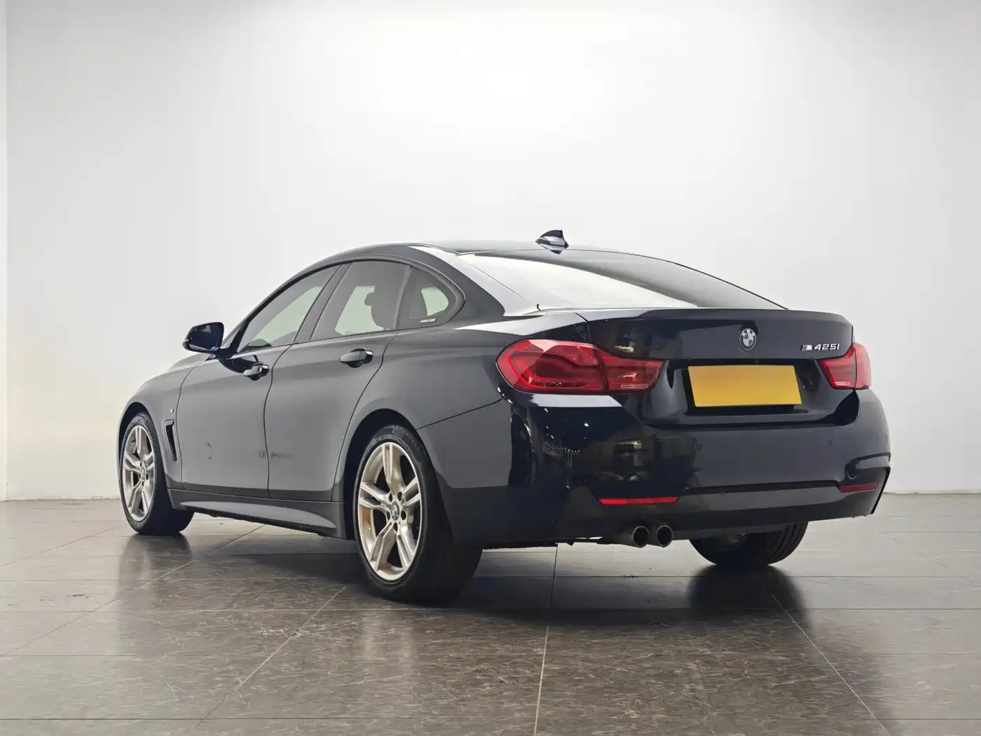 BMW 4 Series 2017 425i Gran Coupe Leading M Sport Package фото 4