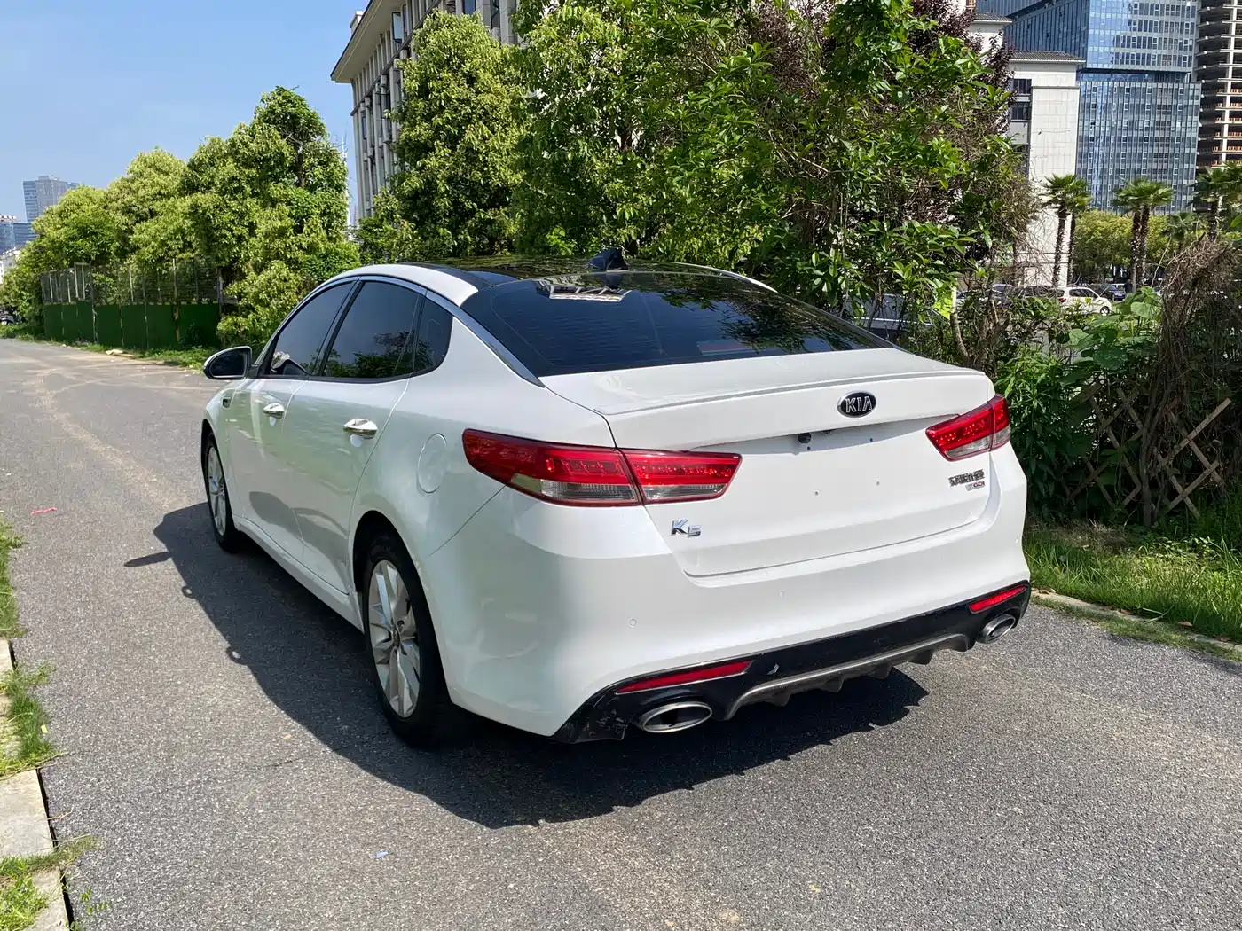 Kia K5 2016 1.6T Automatic LUX фото 6