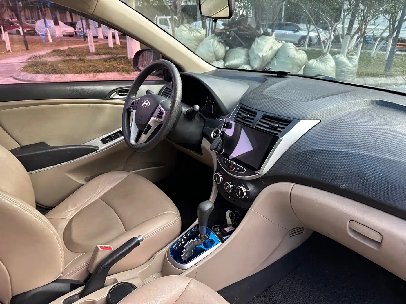 Hyundai Verna 2016 1.4L Automatic Leading GLX фото 18
