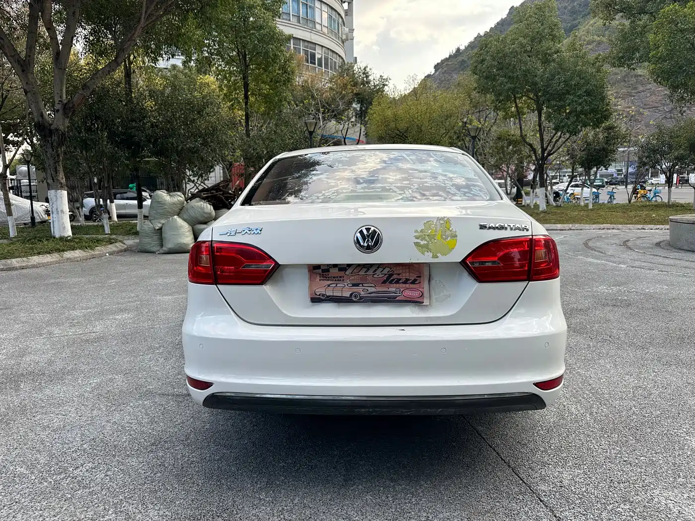 Volkswagen Sagitar 2014 1.6L Manual Comfort фото 4