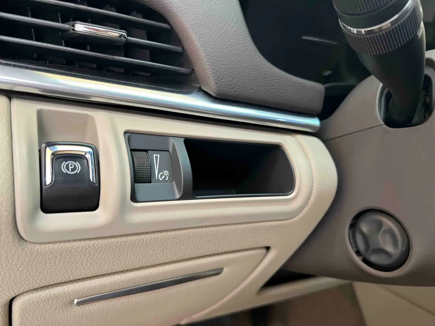 Cadillac XTS 2015 28T Luxury фото 11