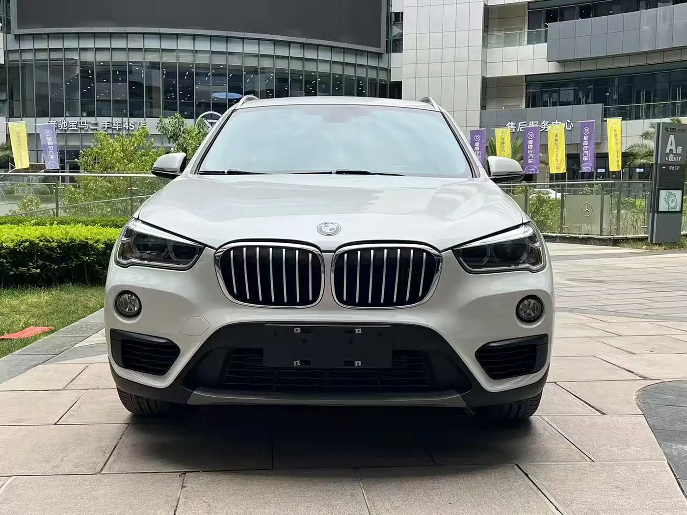 BMW X1 2018 sDrive20Li Leading Model фото 2