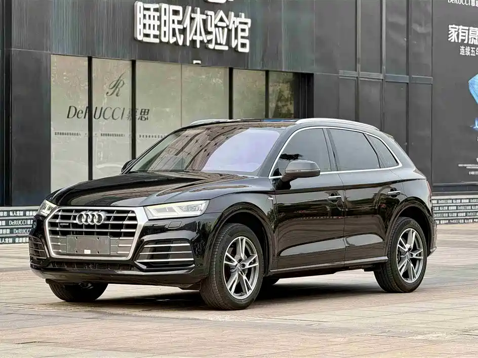 Audi Q5L 2018 40 TFSI Premium Fashion China VI