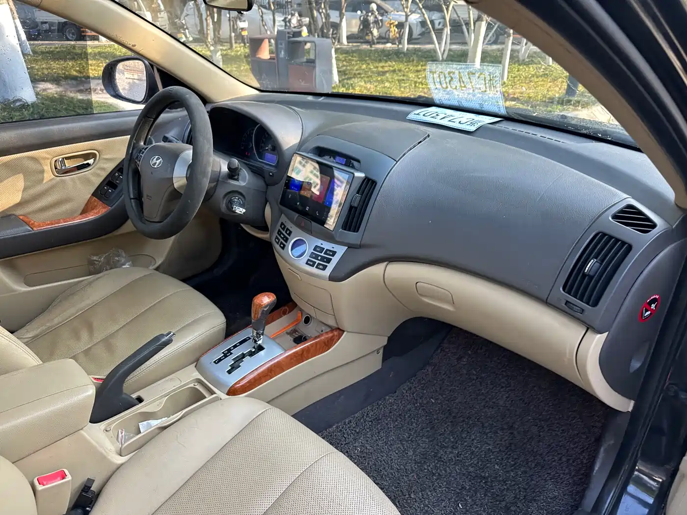 Hyundai Elantra 2010 1.6L AT GLS фото 19