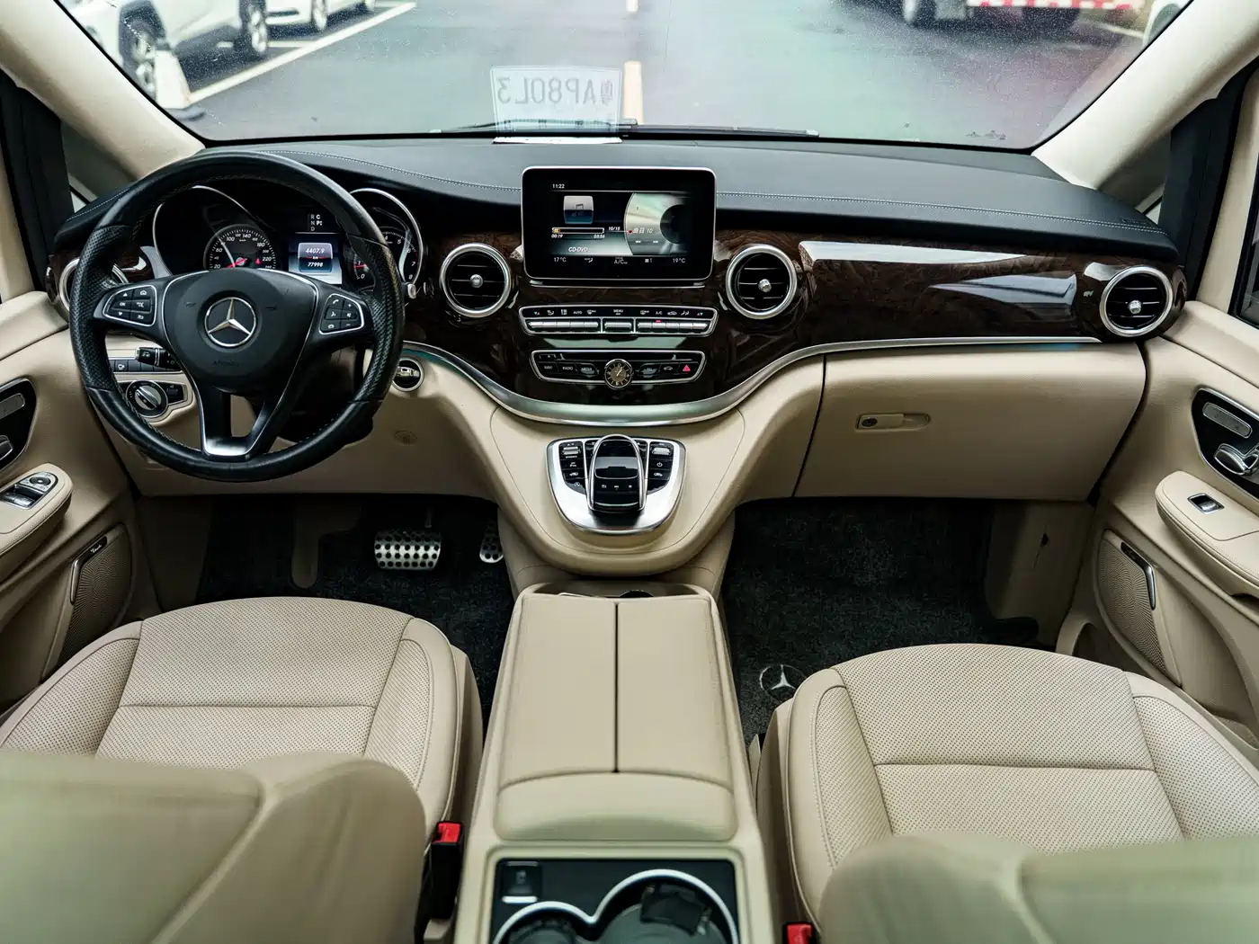 Mercedes-Benz V-Class 2018 V 260 Premium Edition China V фото 17