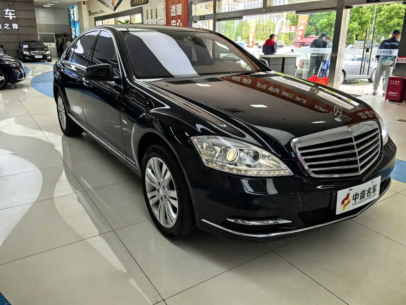 Mercedes-Benz S-Class 2012 S 500 L 4MATIC Grand Edition фото 3