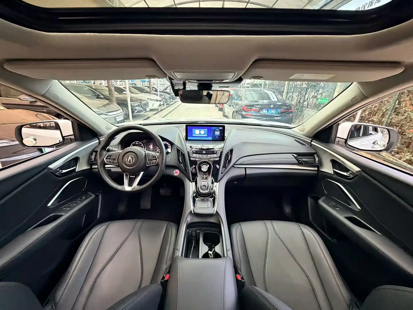 Фото 9 - Acura RDX