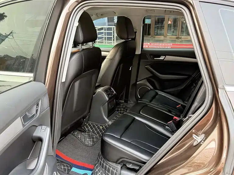 Audi Q5 2016 40 TFSI Technology Model фото 13