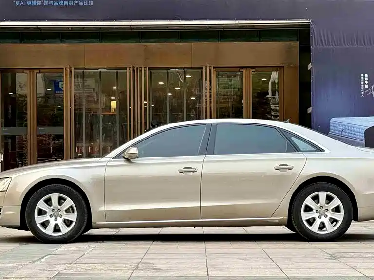 Audi A8 2013 A8L 45 TFSI quattro Comfort фото 7