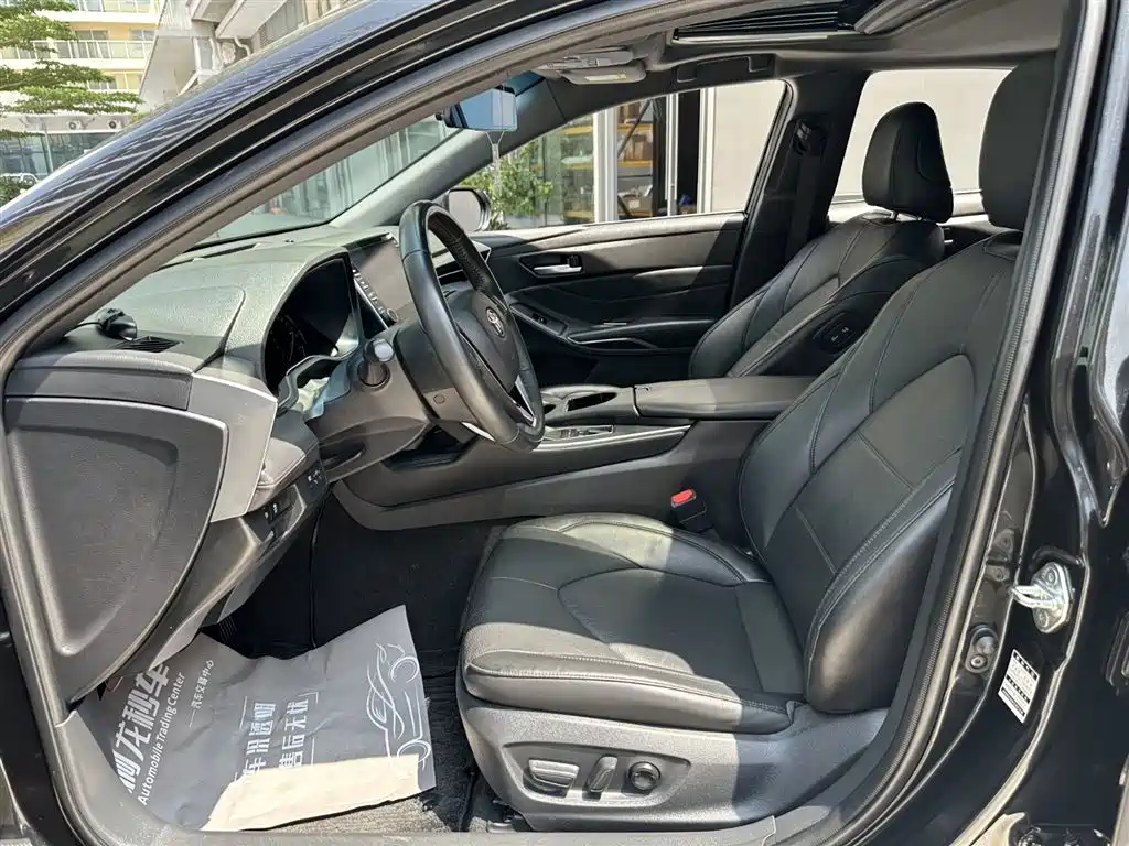 Toyota Avalon 2019 Hybrid 2.5L Luxury Edition China VI фото 11