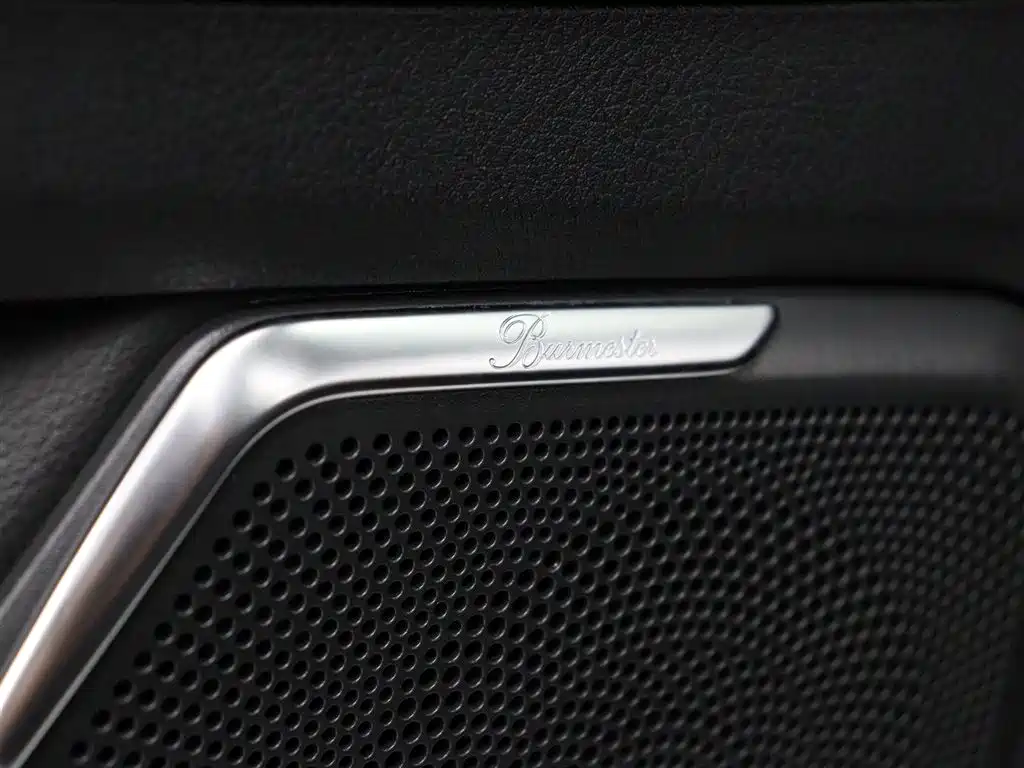 MERCEDES-BENZ V CLASS